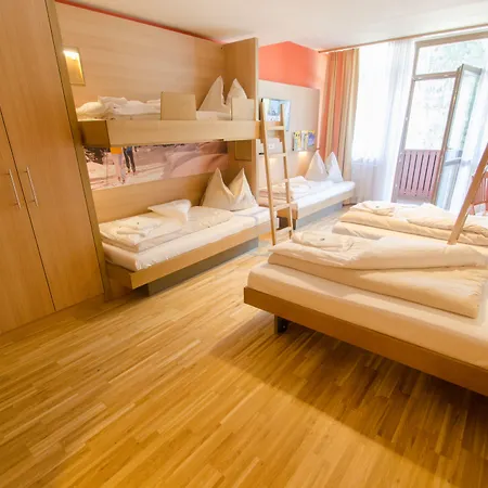 Jufa Altenmarkt-zauchensee Hotel 3*